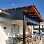 Gracia Villa *