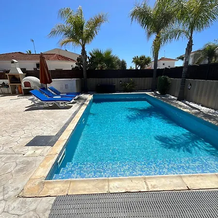 格拉西亚别墅 圣纳帕